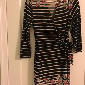 BCBG Maxazria. Size M wrap dress, knee length